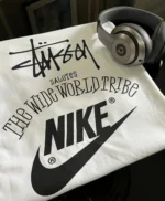 STUSSY × NIKE バックプリント T シャツ ホワイト ルーズフィット - 画像 (7)